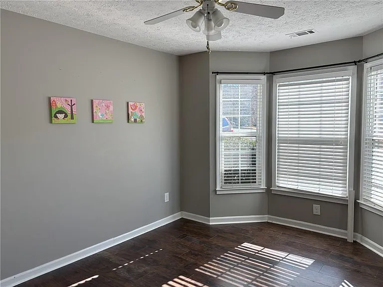 4870 Camberbridge Dr — Photo 8