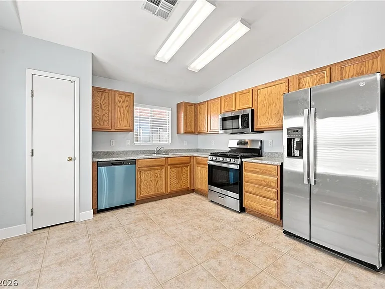 6060 Allred Pl #101 — Photo 3
