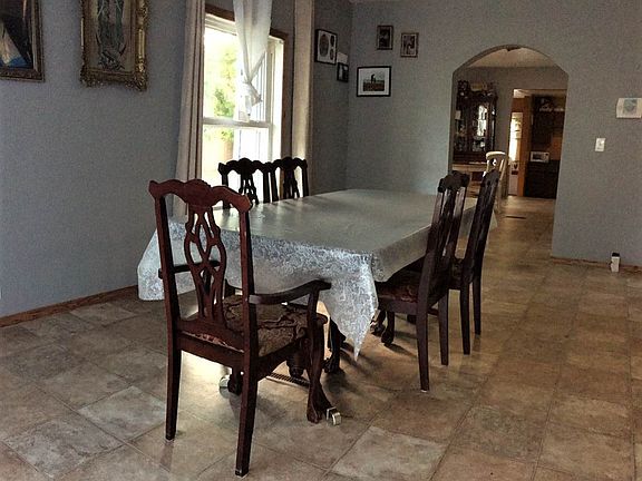 4th image of 821 S 36th St