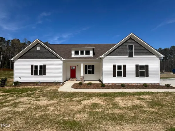 15 Yellow Sun Pl, Zebulon, NC 27597