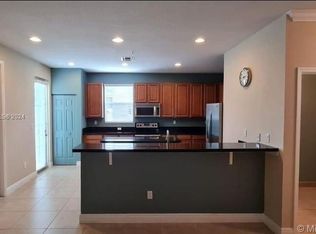 1323 SW 147th Ave, Hollywood, FL 33027
