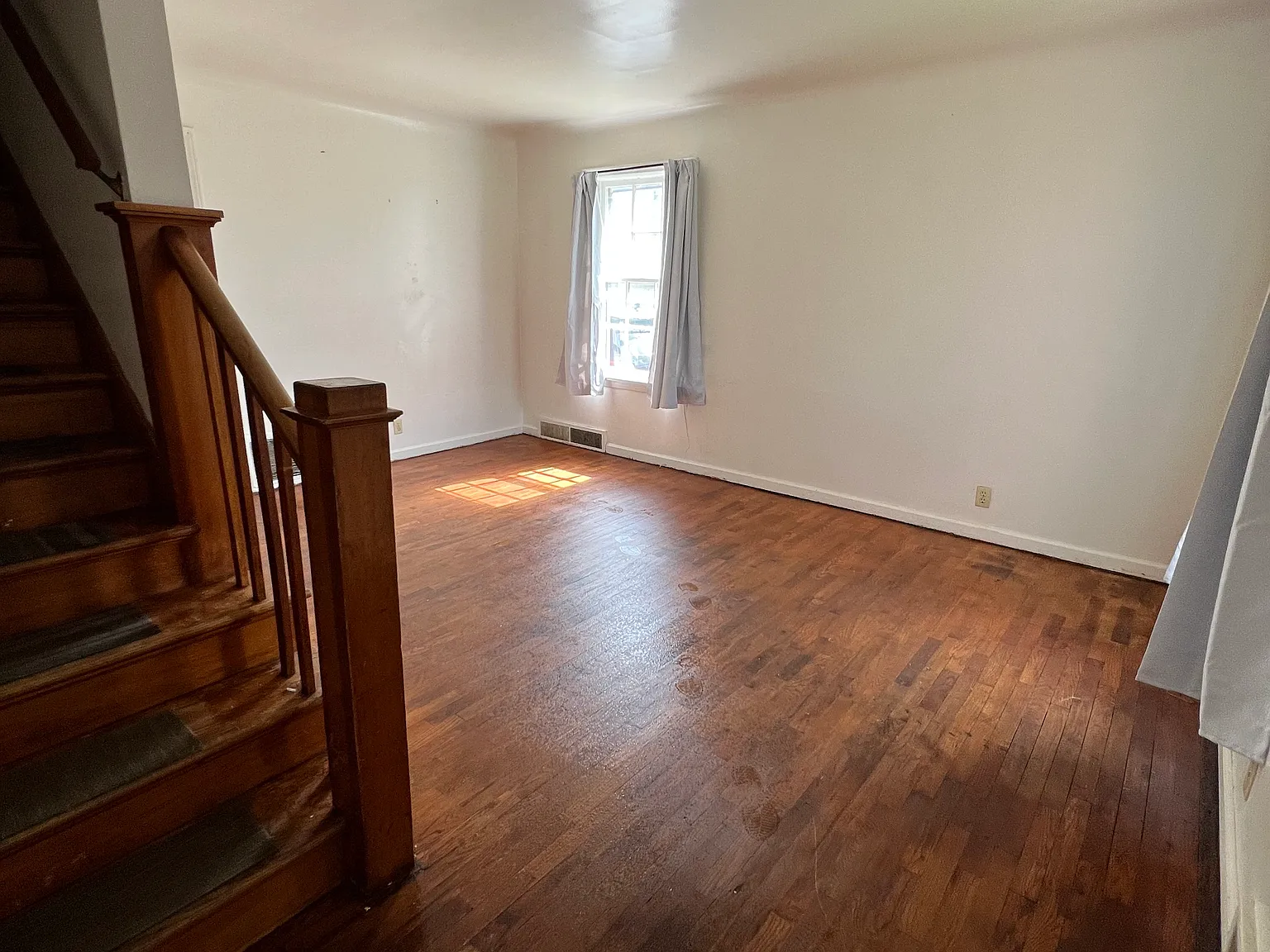 2 bed, 900 sqft, $950 — Photo 4