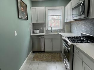 47 Pleasant St FLOOR 2, Providence, RI 02906