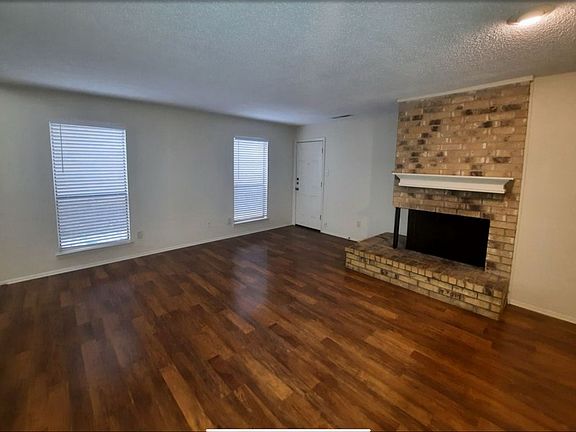 4th image of 2857 Capella Cir