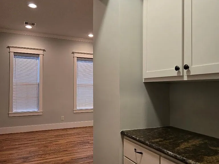 4109 Allen St — Photo 12