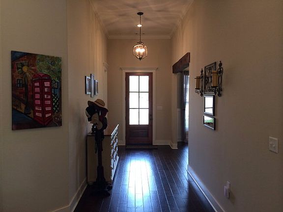 2nd image of 142 Oxford Creek Dr