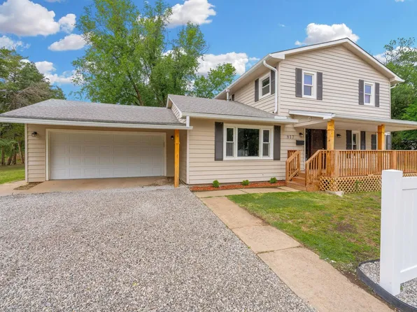 817 W Orchard St, Wellington, KS 67152