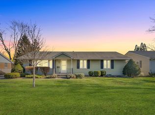 712 Oakcrest Dr, Rantoul, IL 61866