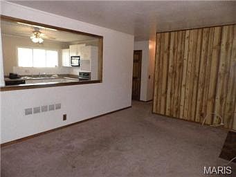 4th image of 2105 Love Ln