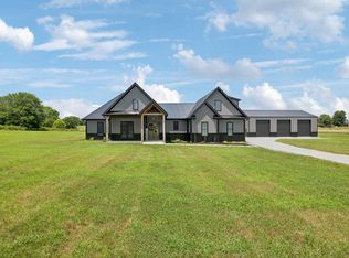 1567 Maxwell Branch Rd, Cottontown, TN 37048