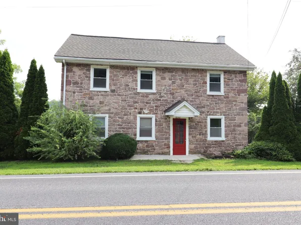 1530 S Cocalico Rd, Denver, PA 17517