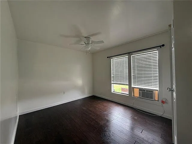 130 Lynn Dr — Photo 8