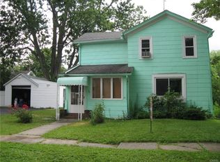 38 Maple St, Auburn, NY 13021