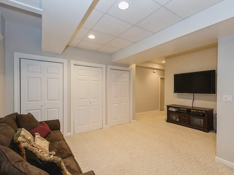 30 Ridge Dr — Photo 11