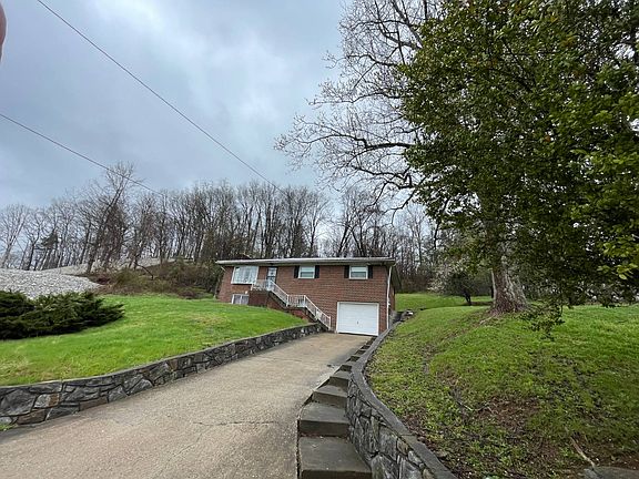 3rd image of 106 Mullins Rd