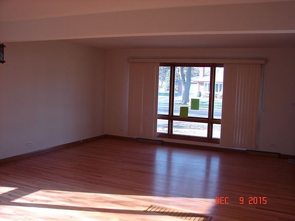 5th image of 1432 E Emmerson Ln