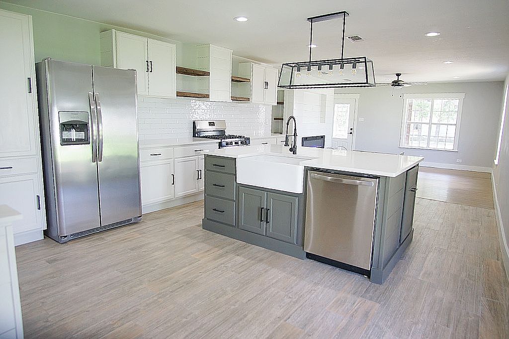 305 Westmeyer St, Poth, TX 78147 Zillow