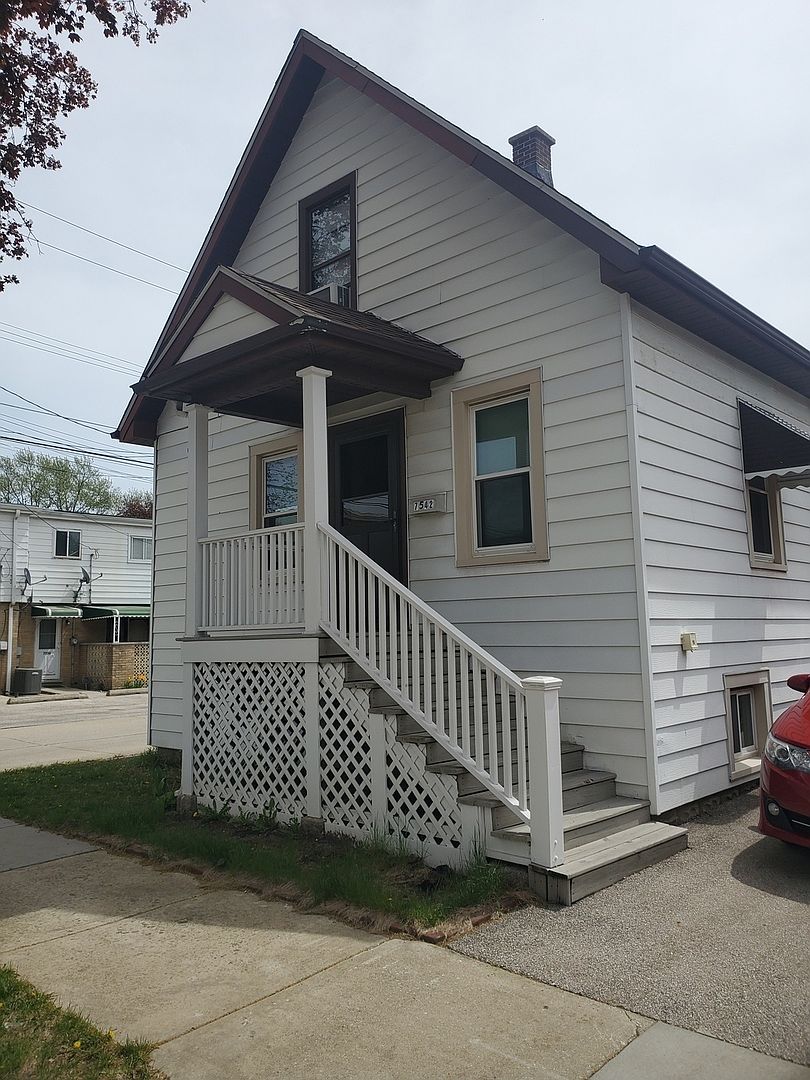 7542 Franklin St, Forest Park, IL 60130 | Zillow