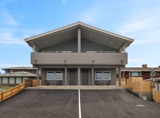 430 N Pacific St, Rockaway Beach, OR