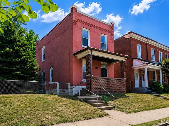 2nd image of 3428 Chippewa St