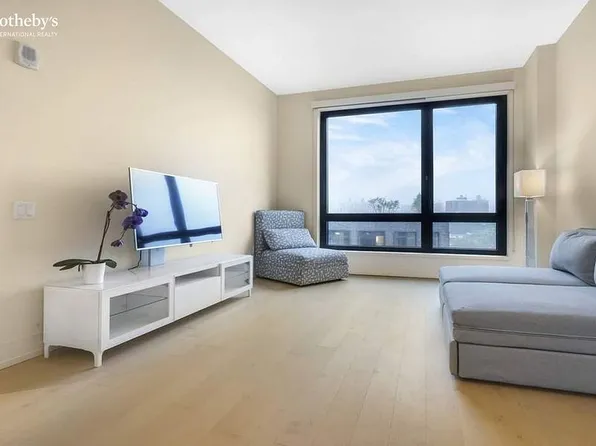550 Vanderbilt Ave APT 807, Brooklyn, NY 11238