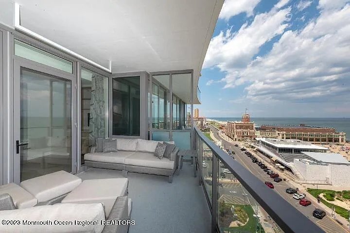 1101 N Ocean Ave #902 — Photo 28