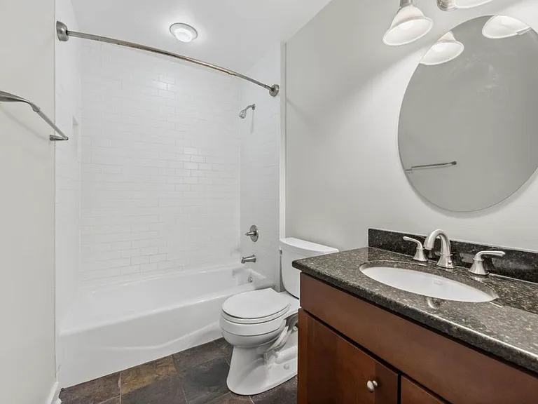 812 North Blvd #201 — Photo 5