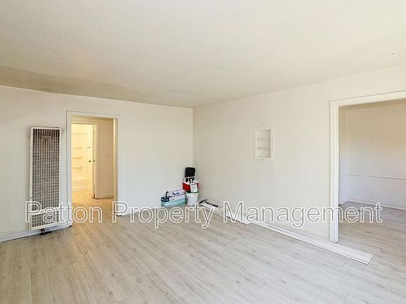 5th image of 109 S Palo Duro St #B