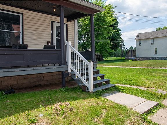 3rd image of 545 W Brady St
