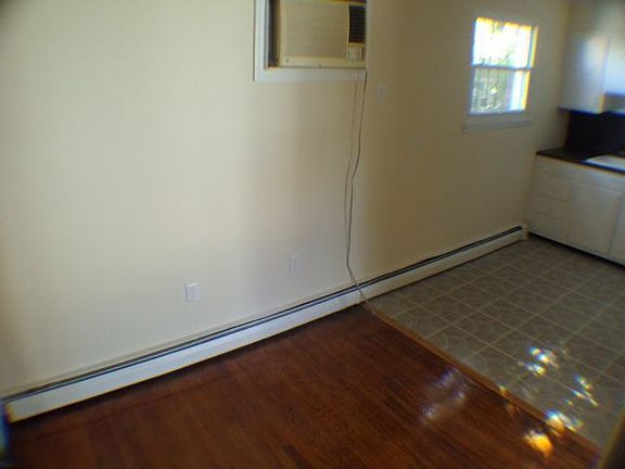 2nd Unit Entrance/Dining Room