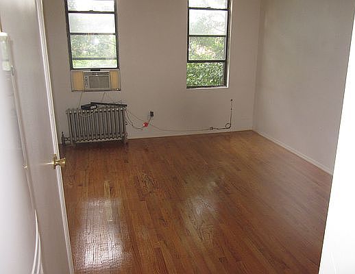 2nd image of 228 Boerum St #3RF