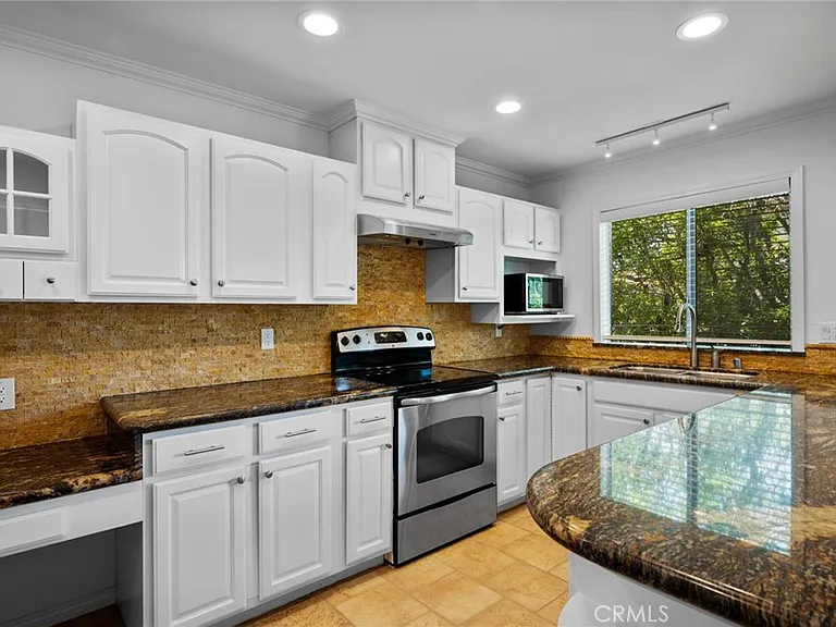 28100 Ridgefern Ct #48 — Photo 15