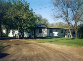 505 7th St, Manvel, ND 58256