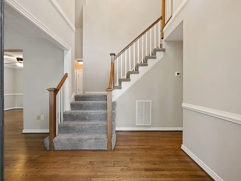 501 Asbury Ct — Photo 5