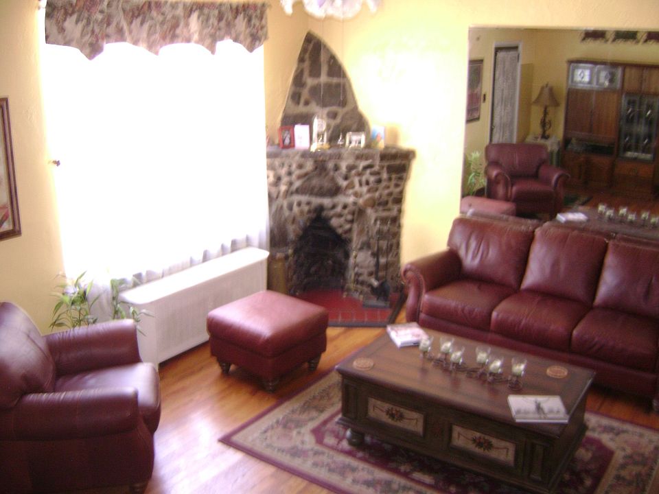 Sunken Living Room- wood burning fireplace