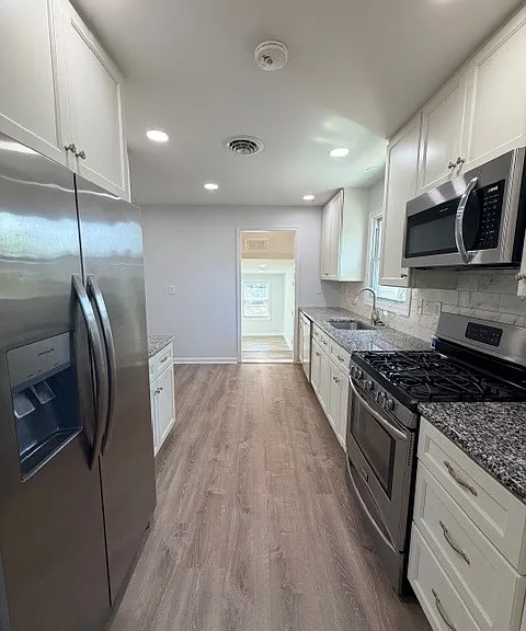 2303 Katherine Ave — Photo 4