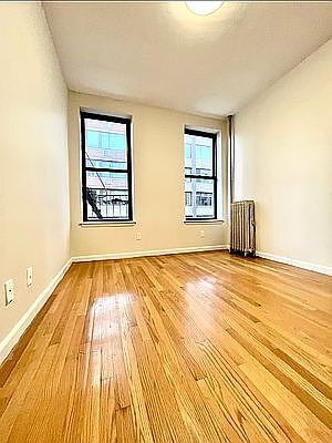 2nd image of 342 E 15th St #4C