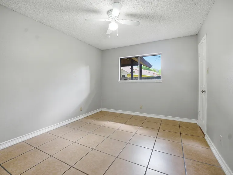 12426 Autumn Vista St — Photo 9