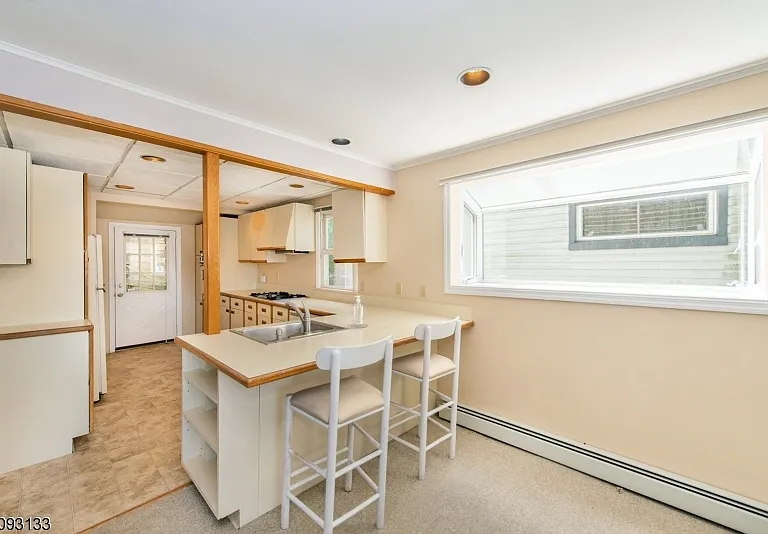 21 E Shore Rd — Photo 6