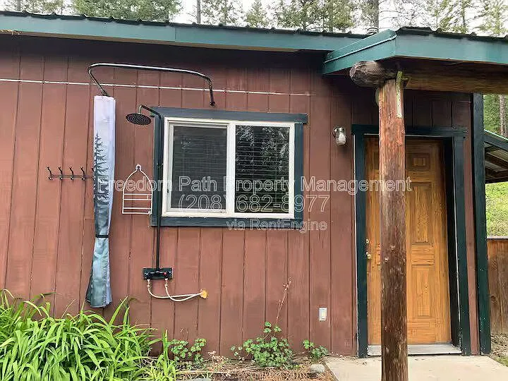 298 Woods Rd — Photo 3