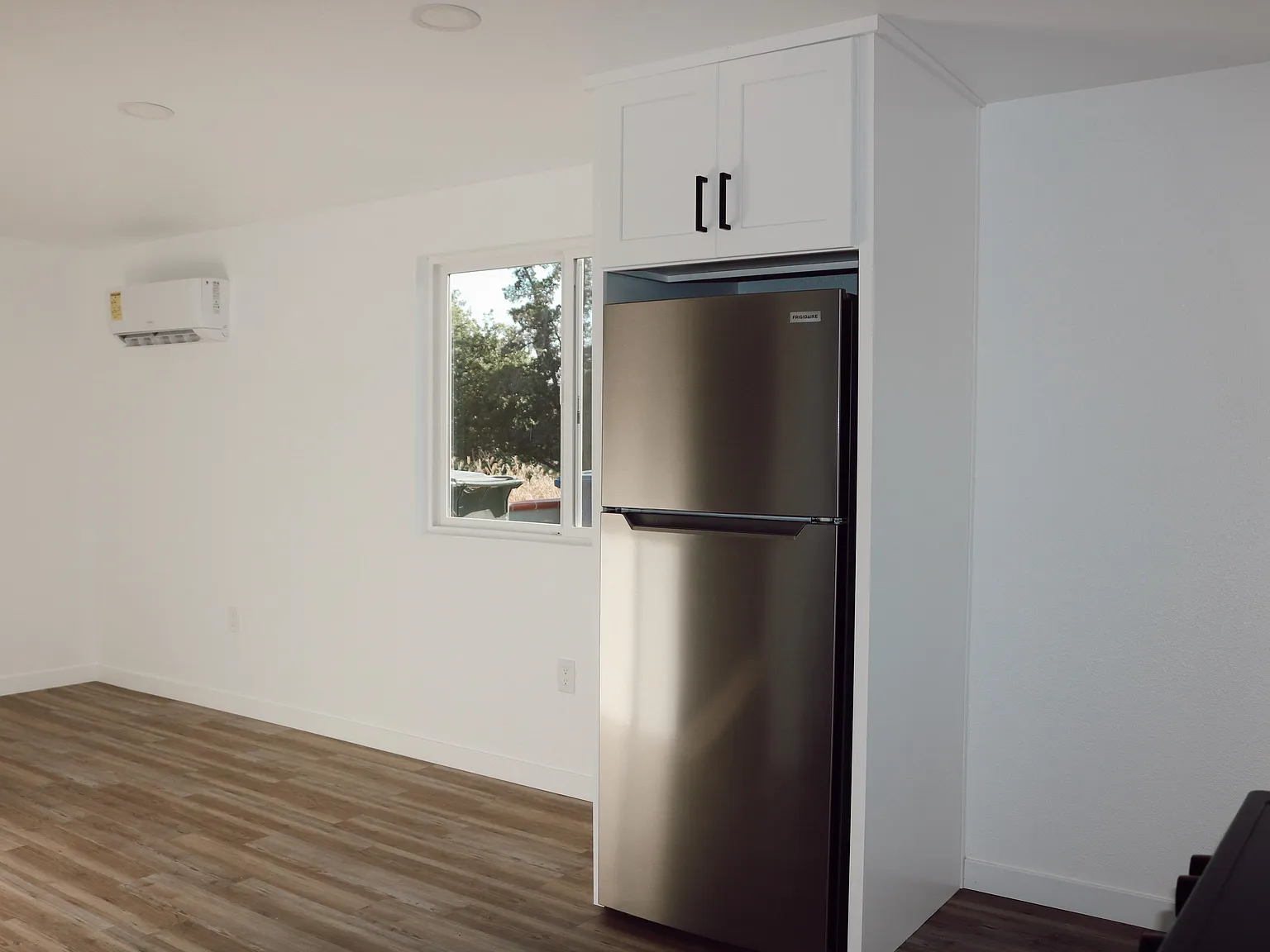 1 bed, 500 sqft, $1,980 — Photo 2