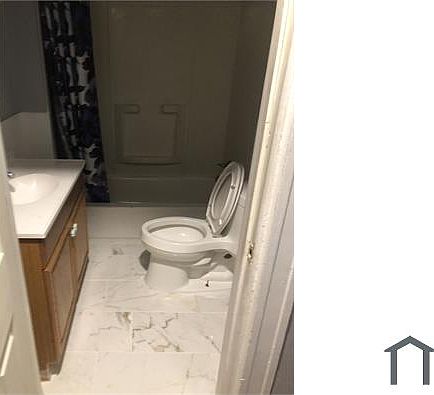 2nd image of 725 Hamilton St #A