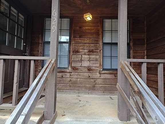 3rd image of 629 Woodsong Ln