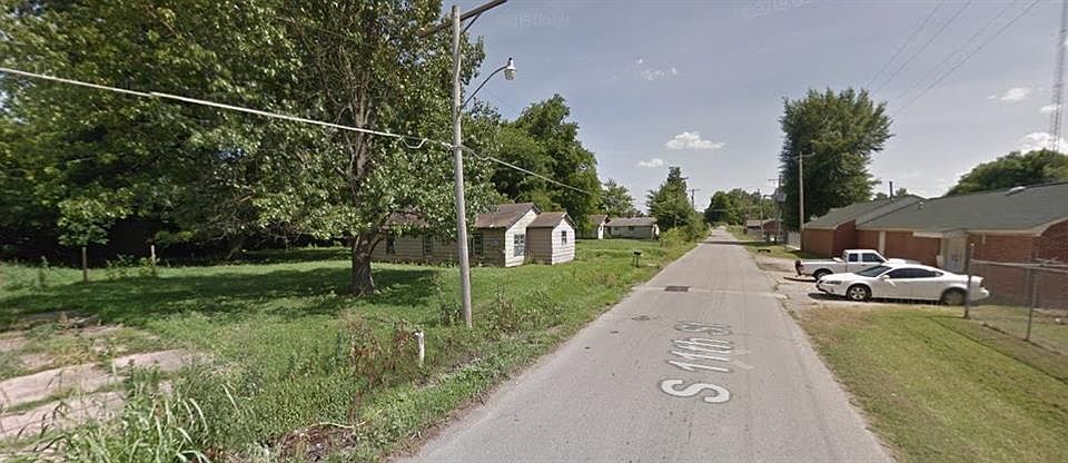 1st image of 334 S 11th St