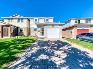 200 Invergordon Ave, Toronto, ON M1S 4A1