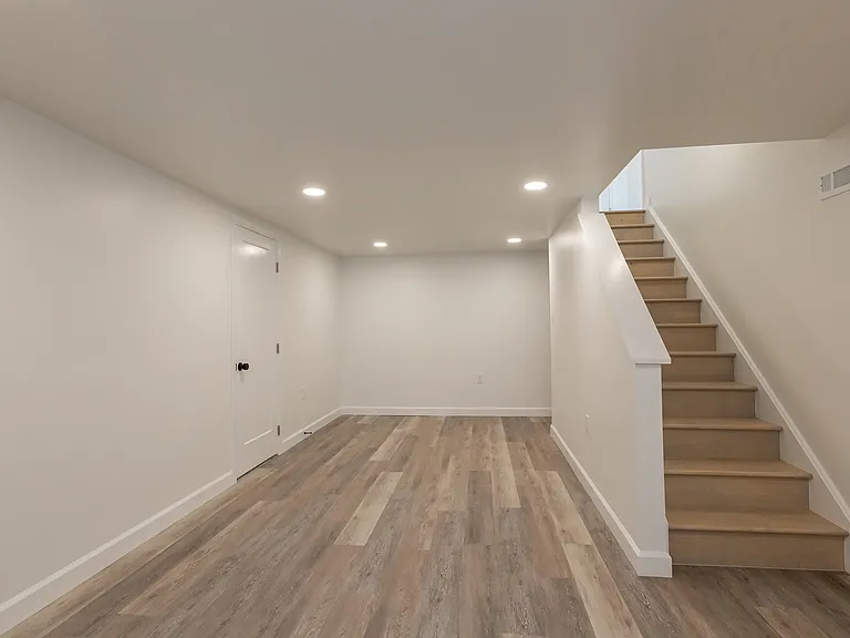 1307 Meadowcreek Ln — Photo 18