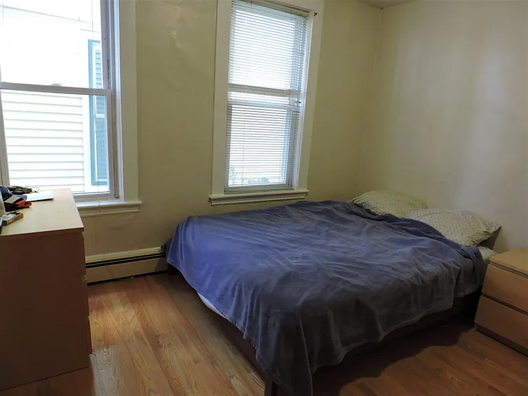 279 Pearl St #1 — Photo 5