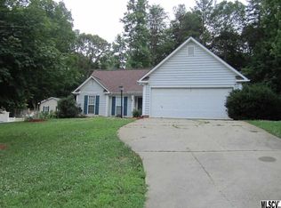 7200 Hunters Bluff Dr, Denver, NC 28037