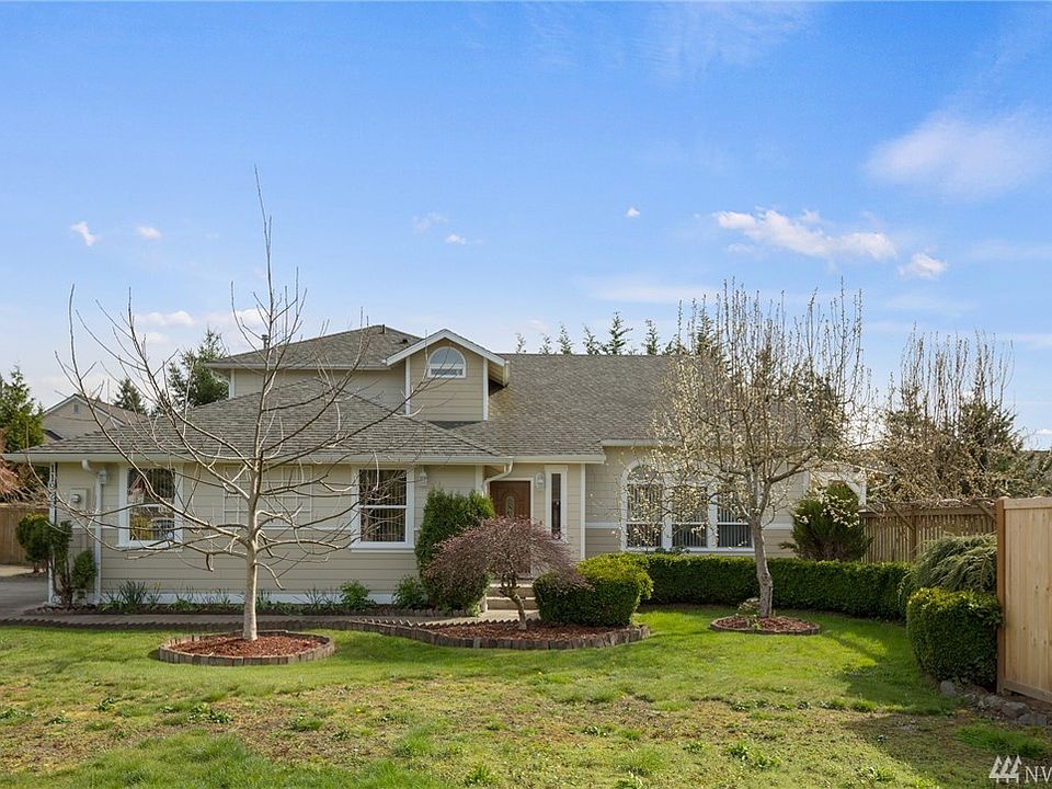 1st image of 11920 123rd Avenue Ct E