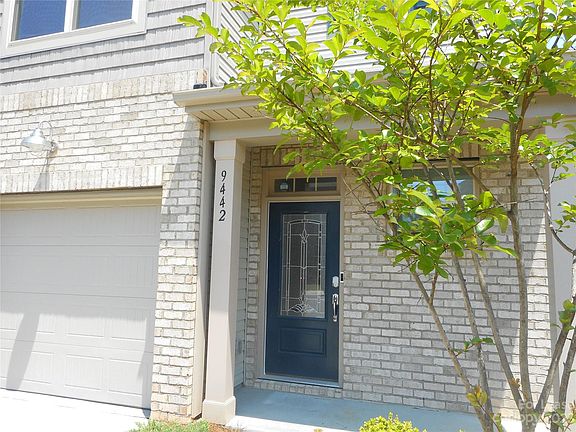 2nd image of 9442 Avery Lilac Ln